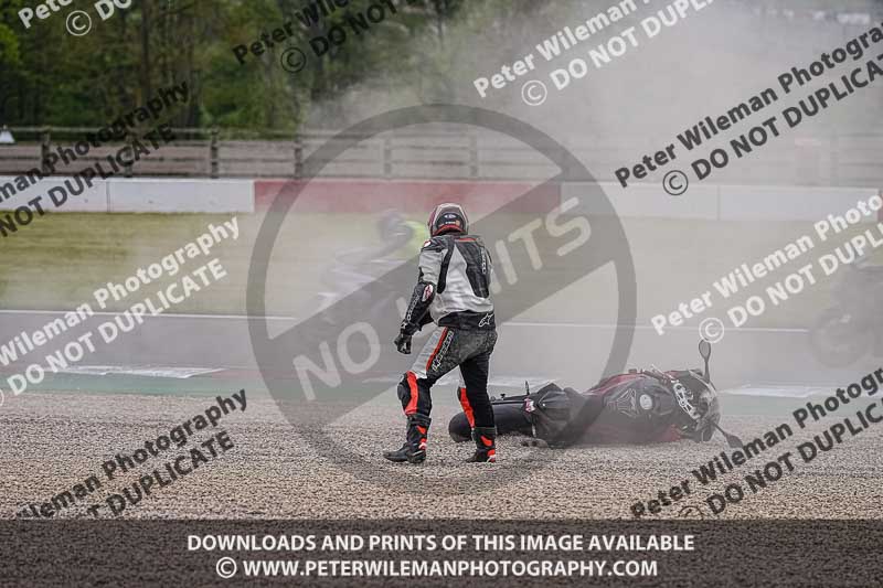 donington no limits trackday;donington park photographs;donington trackday photographs;no limits trackdays;peter wileman photography;trackday digital images;trackday photos